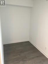 501 Yonge St in Toronto, ON - Building Photo - Building Photo