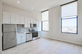 LiveWell Apartments in Pittsburgh, PA - Foto de edificio - Building Photo