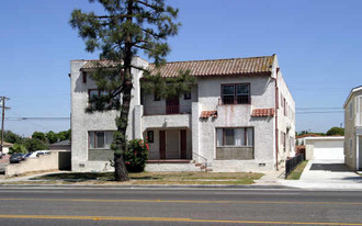 8808 S Crenshaw Blvd Apartments