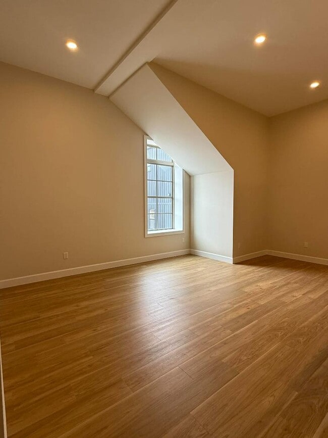 19 N 7th St in Keokuk, IA - Building Photo - Building Photo