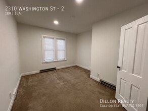 2310 Washington St in Waukegan, IL - Building Photo - Building Photo