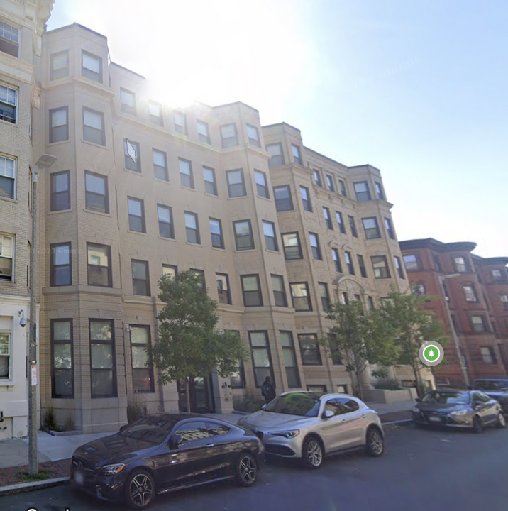 128 Hemenway St in Boston, MA - Building Photo