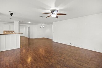 789 Kingfisher Ln in Leander, TX - Building Photo - Building Photo