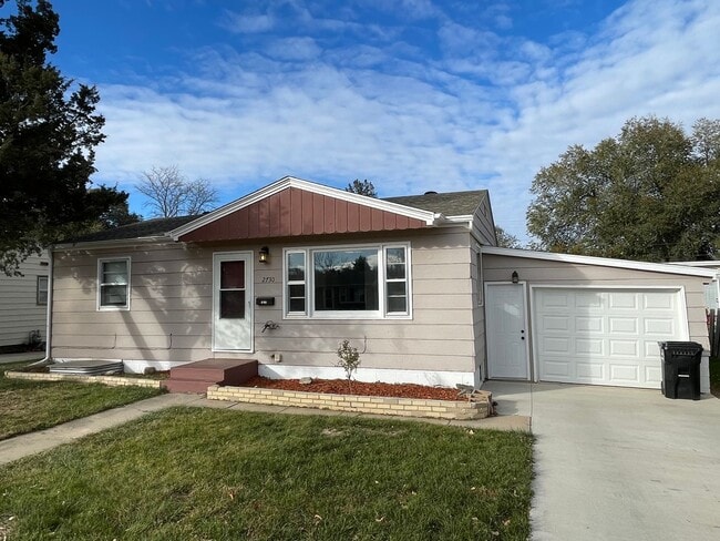 property at 2730 W St Anne St