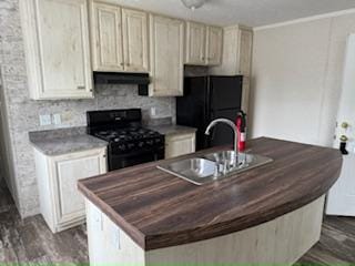property at 49 Malibu Dr