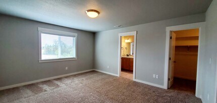 7031 N Geneva Way in Ridgefield, WA - Building Photo - Building Photo