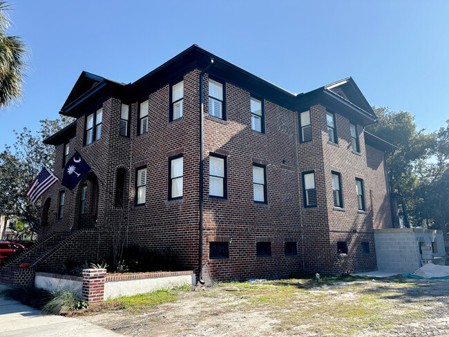 195 Tradd St in Charleston, SC - Foto de edificio - Building Photo