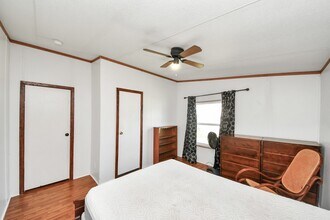 16338 Hill Country Ct in Conroe, TX - Foto de edificio - Building Photo