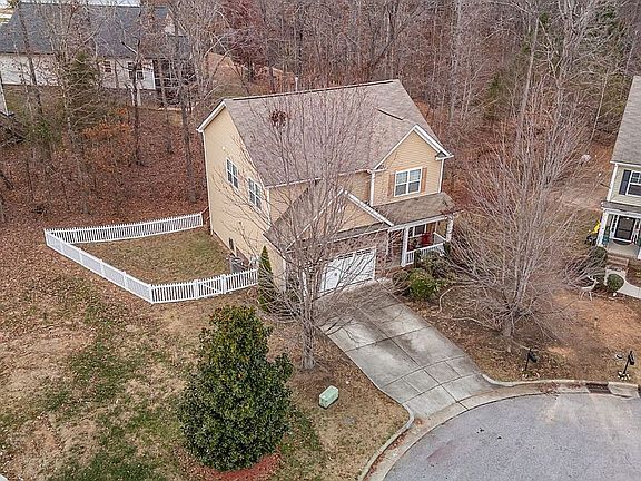 59 Greenfield Ln in Clayton, NC - Foto de edificio - Building Photo