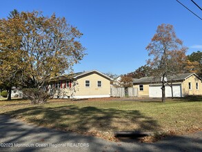 1604 Whitcomb Rd in Forked River, NJ - Building Photo - Building Photo