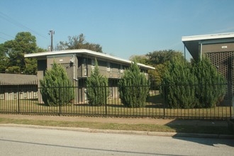 1070 Merriwether Ave in Memphis, TN - Building Photo - Building Photo