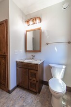 802 S Lake Ave in Duluth, MN - Building Photo - Building Photo