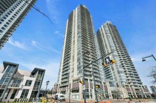 9981 Whalley Blvd in Surrey, BC - Building Photo
