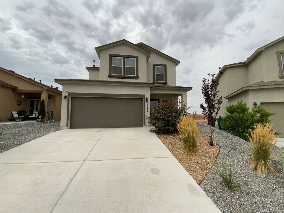 4834 Grizzly Peak Rd NE in Rio Rancho, NM - Building Photo