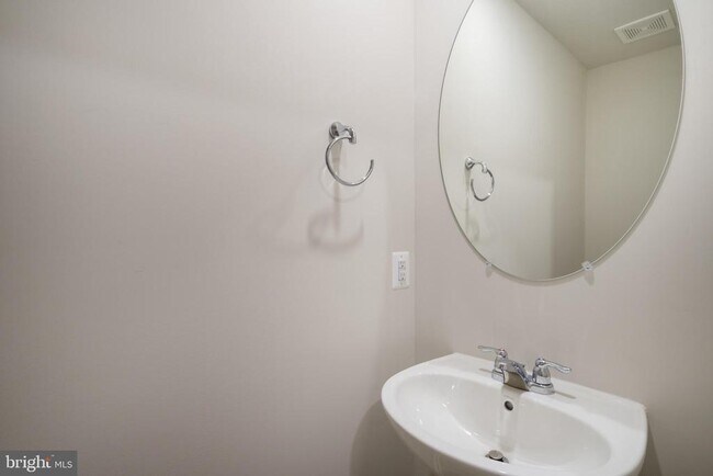 56 Stembogan Ct in Charles Town, WV - Building Photo - Building Photo