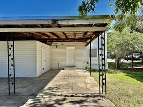 1700 S Travis St in Sherman, TX - Building Photo - Building Photo