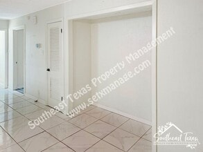 515 Devon Dr in Beaumont, TX - Building Photo - Building Photo