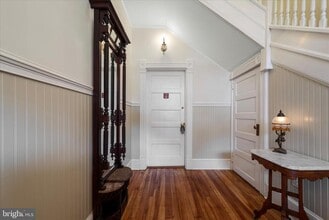 402 S Loudoun St in Winchester, VA - Building Photo - Building Photo