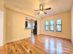3525 N Racine Ave in Chicago, IL - Building Photo - Building Photo