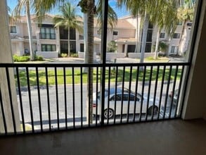 2804 Sarento Pl in Palm Beach Gardens, FL - Building Photo - Building Photo