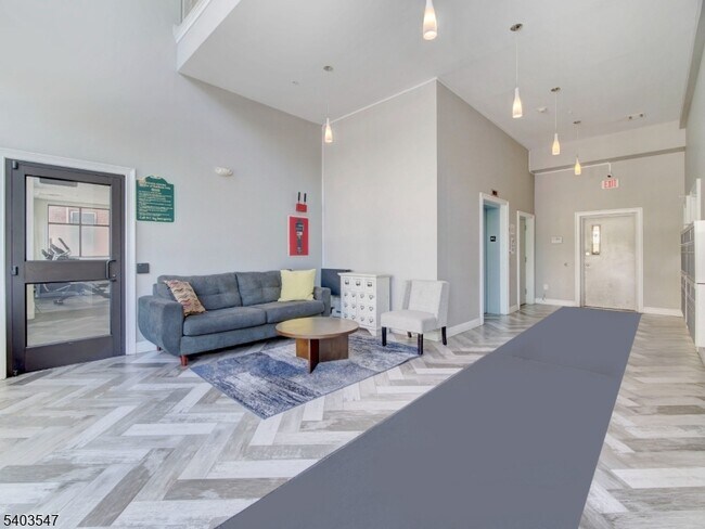 90 Clinton Ave in Newark, NJ - Building Photo - Building Photo