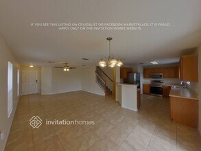 18744 Litzau Ln in Land O Lakes, FL - Building Photo - Building Photo