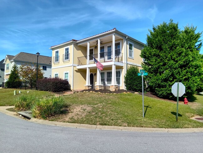 property at 305 Amalfi Dr