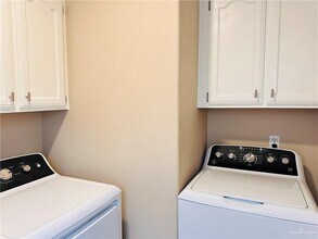 2105 W Western Dr in Edinburg, TX - Building Photo - Building Photo