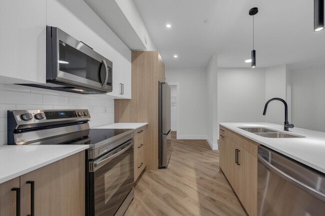 1035 Melanson Rd in Dieppe, NB - Building Photo - Building Photo