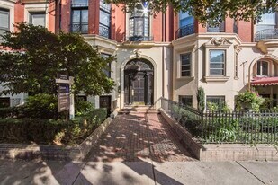 244 Beacon St, Unit 1B in Boston, MA - Building Photo
