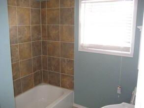 1108 W 4th St in Arlington, TX - Building Photo - Building Photo