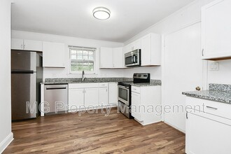 5039 Baylor Dr in Charlotte, NC - Building Photo - Building Photo