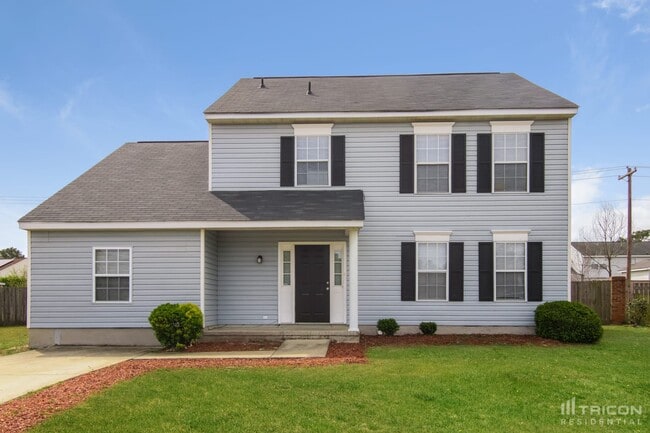 property at 10 Trowbridge Ct