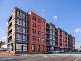 11 W Prospect Ave in Mount Prospect, IL - Building Photo