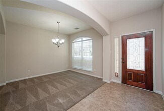 19326 St Domnina Dr in Spring, TX - Foto de edificio - Building Photo