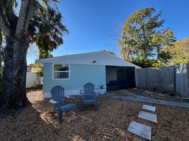 610 N Woodlynne Ave in Tampa, FL - Building Photo - Building Photo