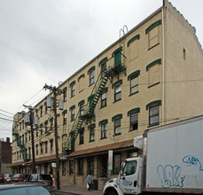 86-94 Monroe St in Newark, NJ - Building Photo - Building Photo