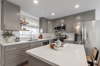 1119 N Berendo St in Los Angeles, CA - Building Photo - Building Photo