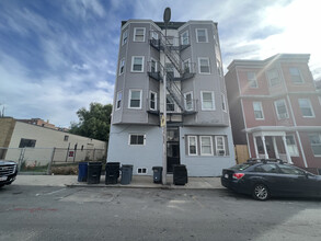 249 Maverick St in Boston, MA - Building Photo - Building Photo