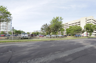 Rampton Apartments in Minneapolis, MN - Building Photo - Building Photo