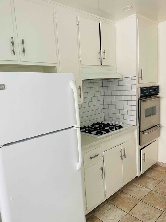 2020 Preuss Rd in Los Angeles, CA - Foto de edificio