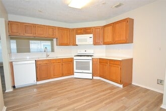 2511 Barrington Pl Dr in Sugar Land, TX - Building Photo - Building Photo