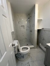 78 Market St, Unit 1 in Paterson, NJ - Foto de edificio - Building Photo