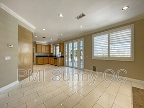 8681 Summercrest Cir in Garden Grove, CA - Building Photo - Building Photo