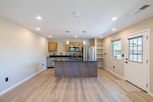 Woodland Hills Townhomes