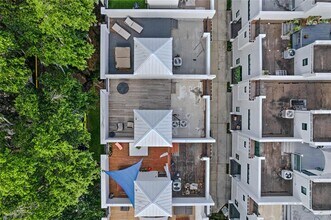 460 E Jackson St in Orlando, FL - Building Photo - Building Photo