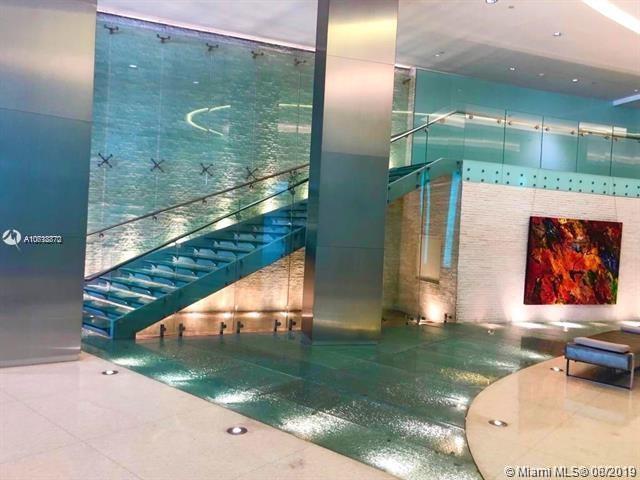 92 SW 3rd St, Unit 3310 in Miami, FL - Building Photo - Building Photo