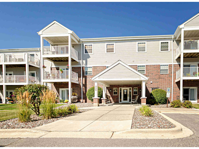 Sugar Creek Senior Apartments in Verona, WI - Building Photo - Building Photo