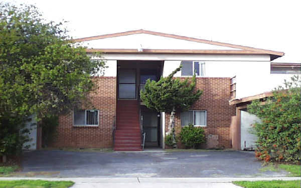 8602 Hurlbut St in San Diego, CA - Building Photo