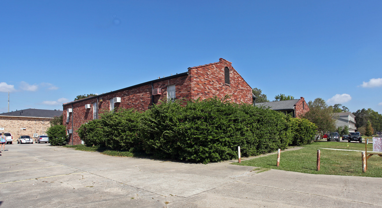 College Apartments in Baton Rouge, LA - Building Photo